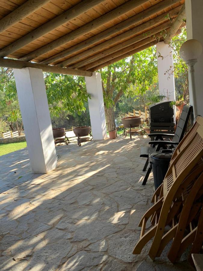 La Casa De La Iglesia Villa La Umbria  ภายนอก รูปภาพ