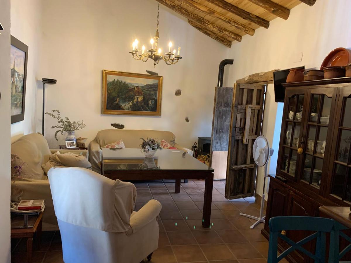 La Casa De La Iglesia Villa La Umbria  ภายนอก รูปภาพ